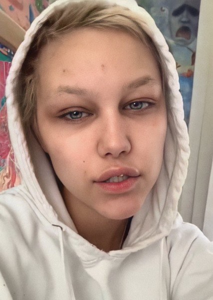Grace VanderWaal photo