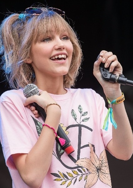 Grace VanderWaal photo