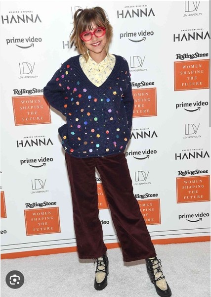 Grace VanderWaal photo