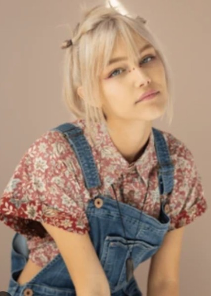 Grace VanderWaal photo