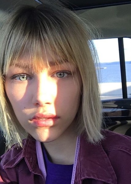 Grace VanderWaal photo