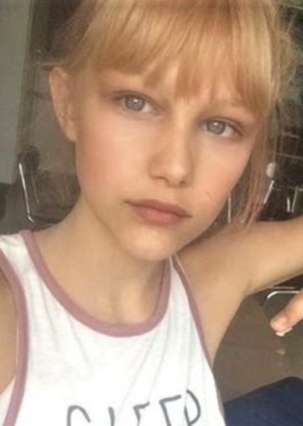 Grace VanderWaal photo