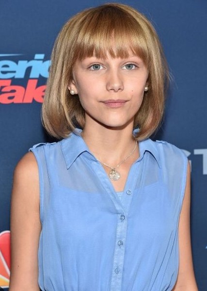 Grace VanderWaal photo