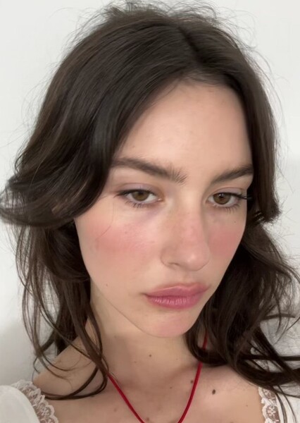 Gracie Abrams photo