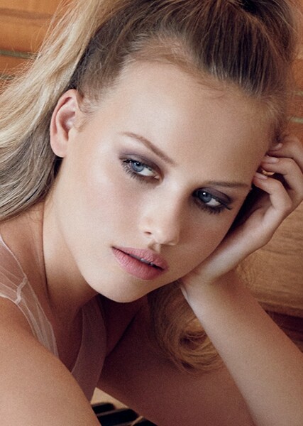 Gracie Dzienny photo