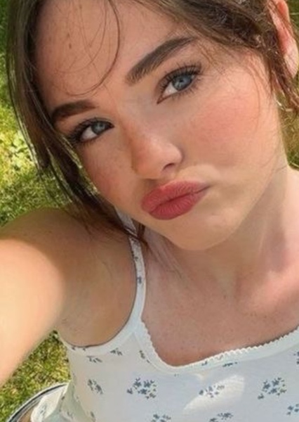 Gracie McKenna photo