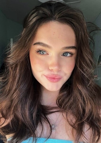 Gracie McKenna photo