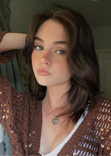 Gracie McKenna photo