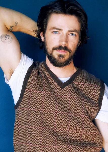 Grant Gustin photo