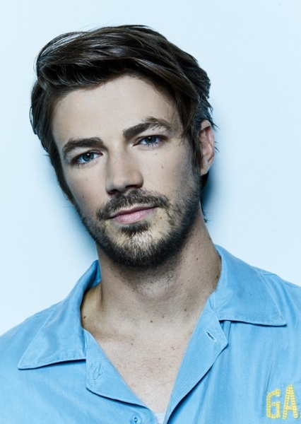 Grant Gustin photo