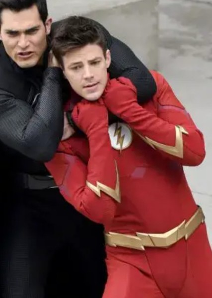 Grant Gustin photo