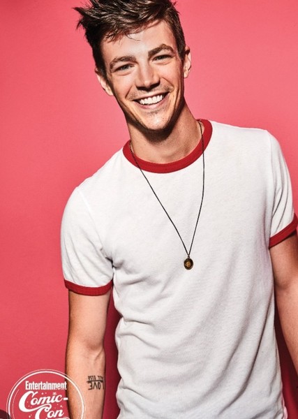 Grant Gustin photo