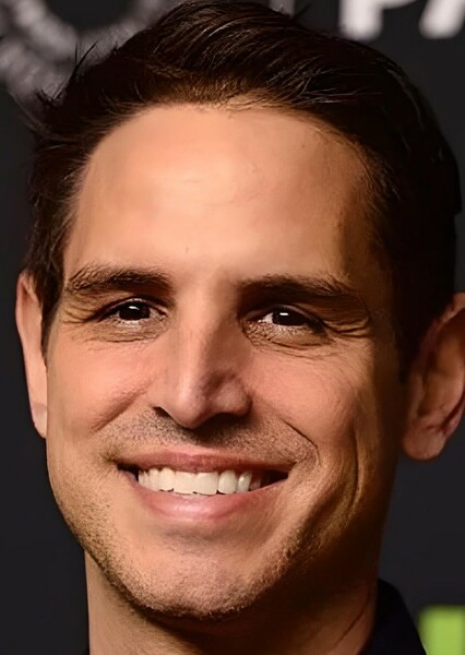 Greg Berlanti photo