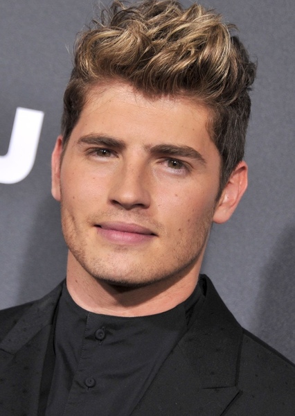 Gregg Sulkin photo