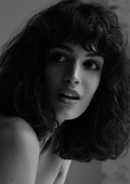 Greta Ferro photo