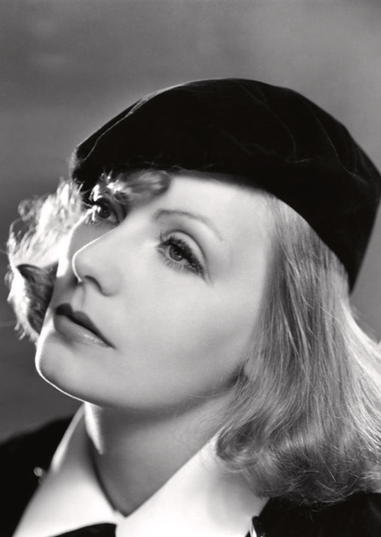 Greta Garbo photo