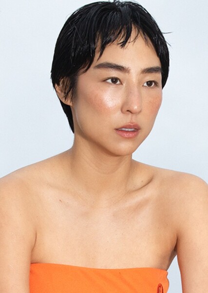 Greta Lee photo
