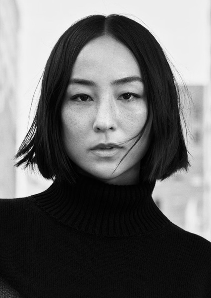 Greta Lee photo