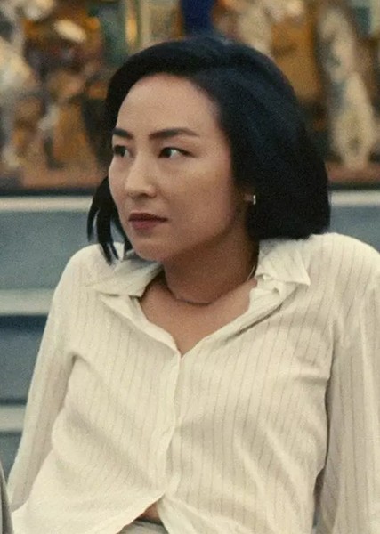 Greta Lee photo
