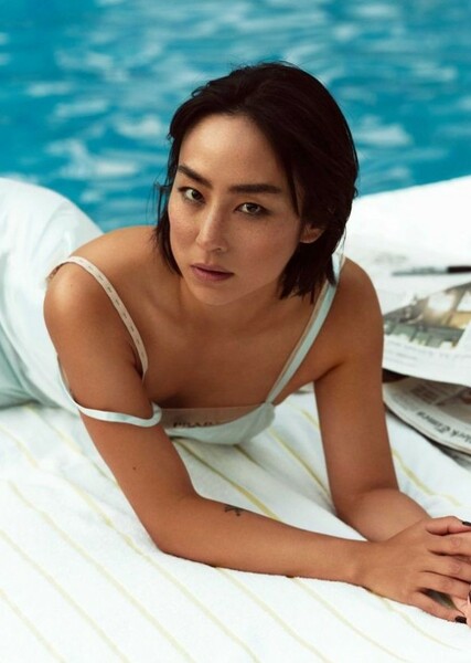 Greta Lee photo