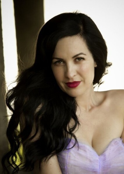 Grey DeLisle photo