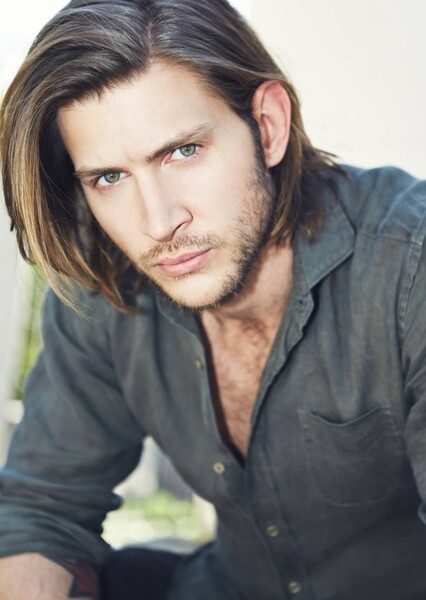 Greyston Holt photo