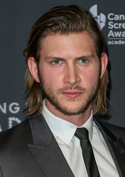 Greyston Holt photo