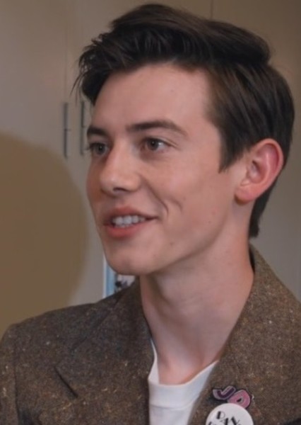 Griffin Gluck photo