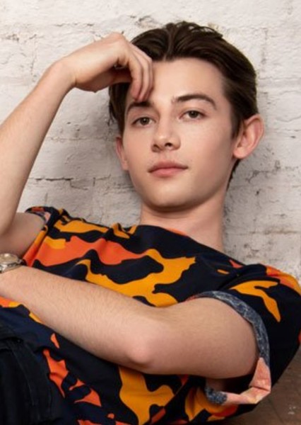 Griffin Gluck photo