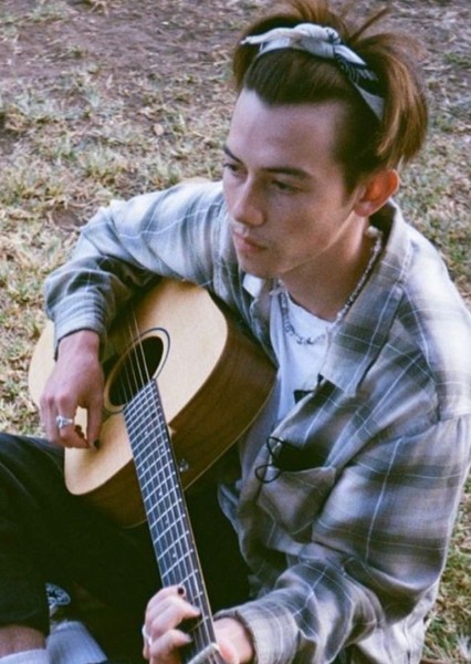 Griffin Gluck photo