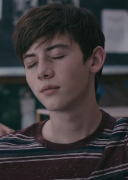 Griffin Gluck photo