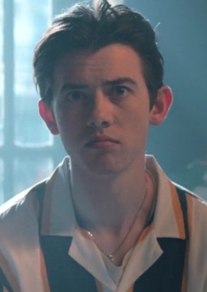 Griffin Gluck photo
