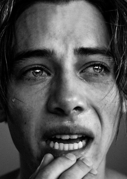 Griffin Gluck photo