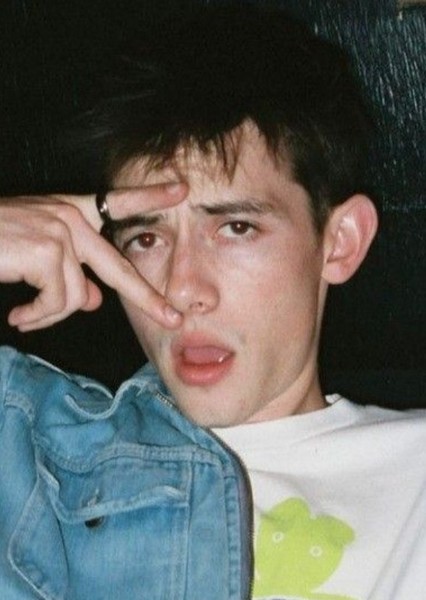 Griffin Gluck photo