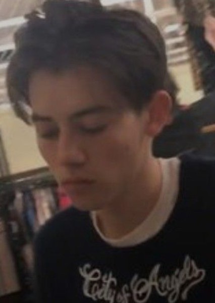 Griffin Gluck photo