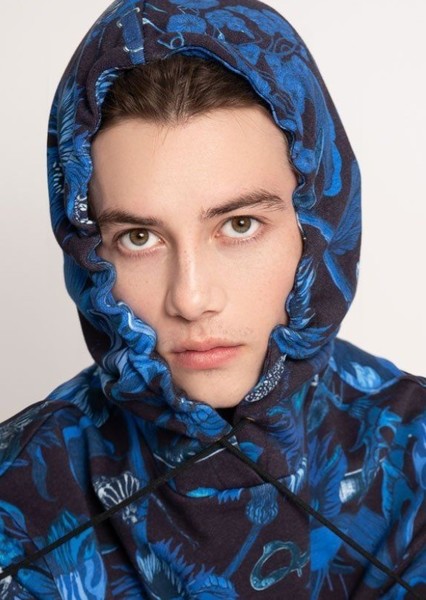 Griffin Gluck photo