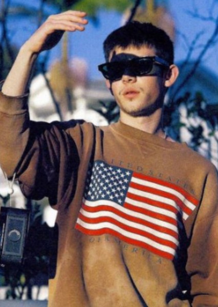 Griffin Gluck photo