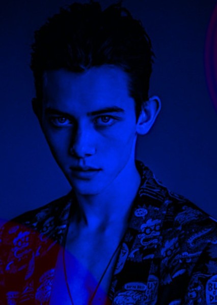 Griffin Gluck photo