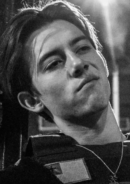 Griffin Gluck photo