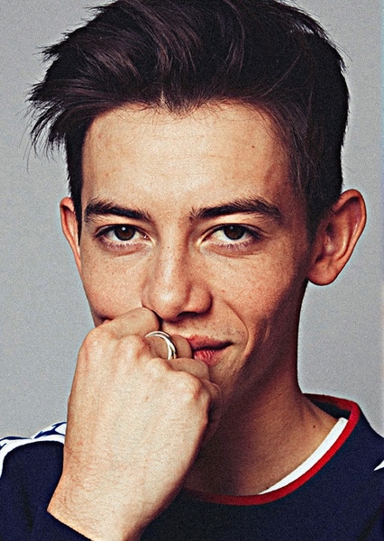 Griffin Gluck photo