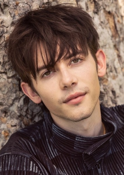 Griffin Gluck photo