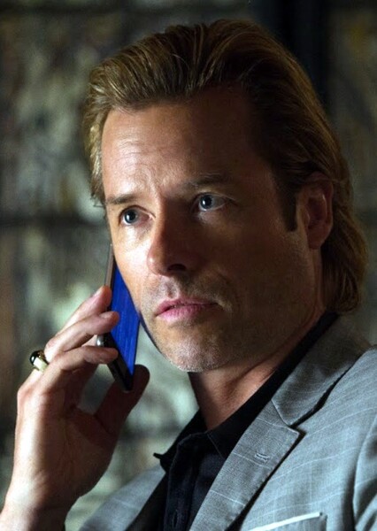 Guy Pearce photo