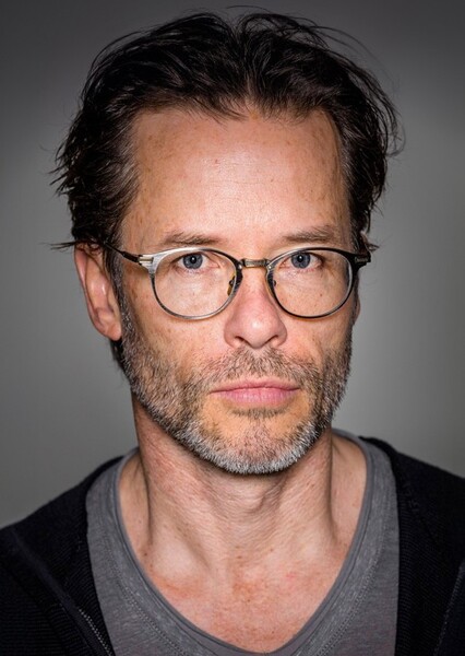 Guy Pearce photo