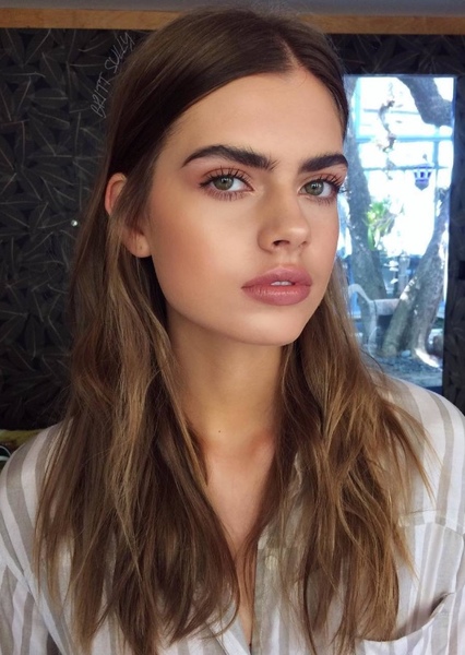 Gwen Van Meir photo