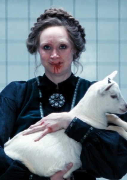 Gwendoline Christie photo