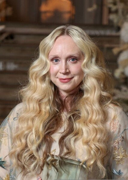 Gwendoline Christie photo