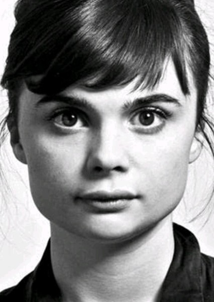 Gwyneth Keyworth photo
