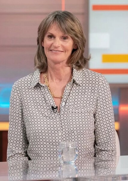 Gwyneth Strong photo