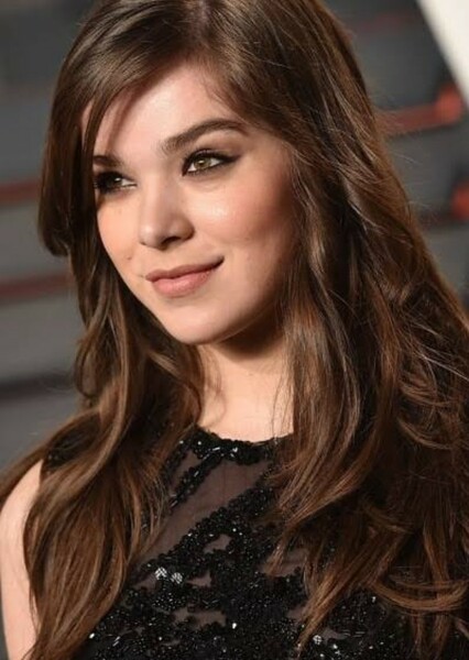 Hailee Steinfeld photo