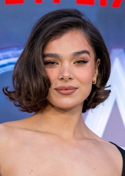 Hailee Steinfeld photo